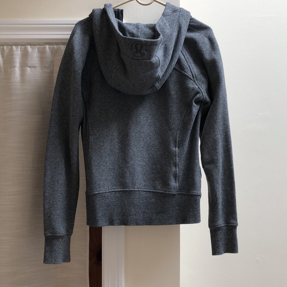 COPY - Patagonia gray zip up. - Picture 4 of 4